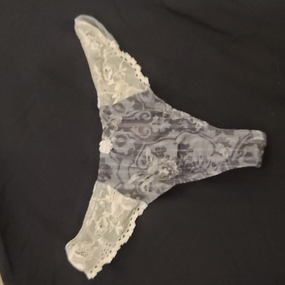 Nightie - Picture 10 of 11